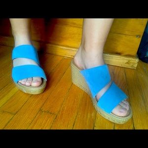 Winners - Blue strappy wedges